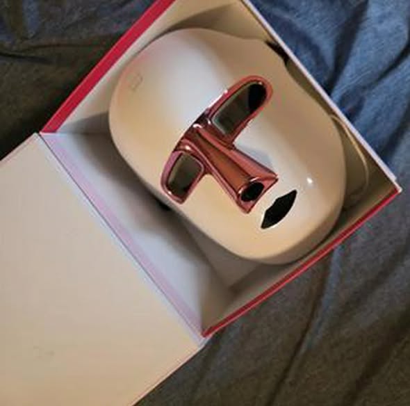 Red Light Therapy Mask